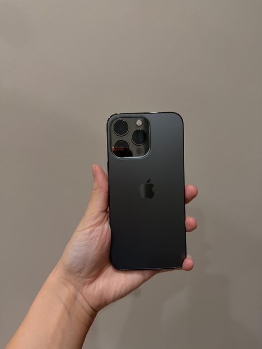 Продам Iphone 13 pro