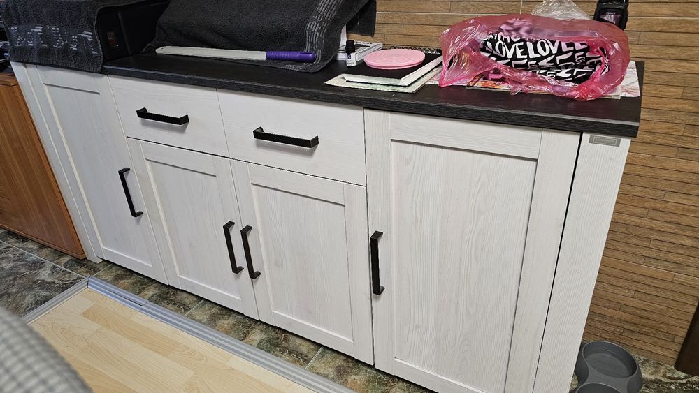 Комод изцяло Мдф