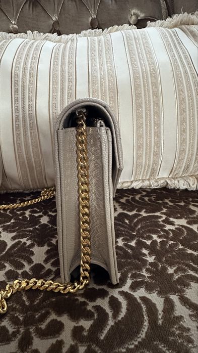 SAINT LAURENT  YSL. CASSANDRE ENVELOPE CHAIN WALLET IN GRAIN DE POUDRE LEATHER
