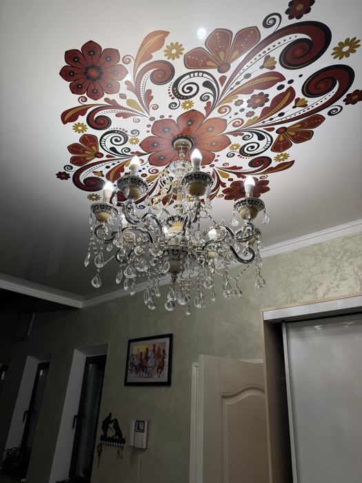 Люстра хрустальная на 8 ламп (классика)