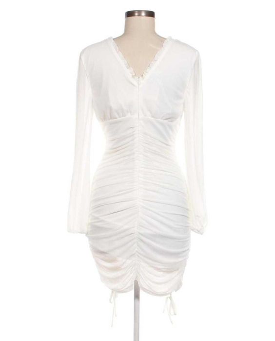 Секси бяла рокля на PARISIAN