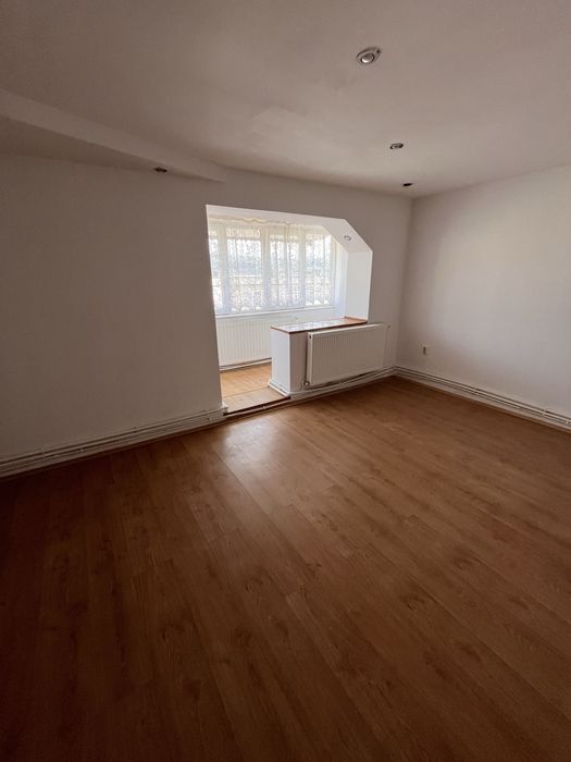3 Camere | 66 MP | Centrala  Proprie| Izolat pe Interior  | Vulcan