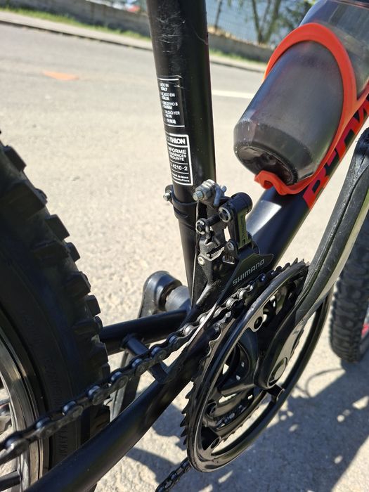 Vand bicicleta B-twin rockrider 500 pret 550 lei