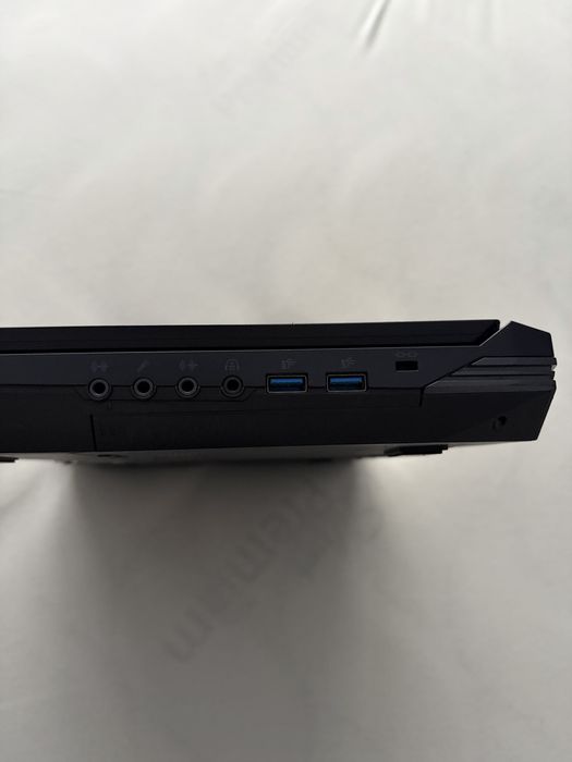 Геймърски лаптоп 17.3" GTX 1060 / I5 8600K / 16GB RAM