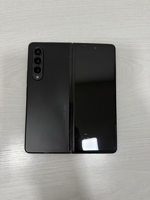 Samsung Z Fold 3 / 5G