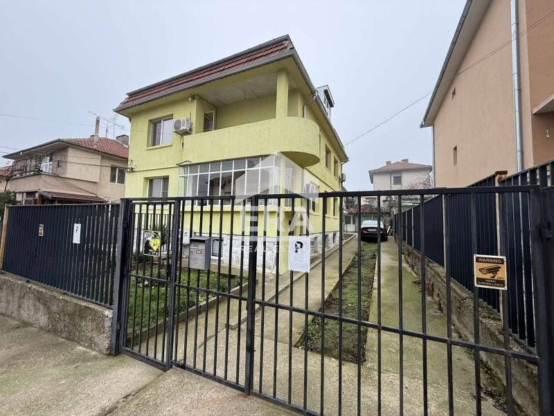 Етаж от къща в ж.к. Дружба 2