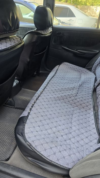 Продам машину MAZDA 626 GF