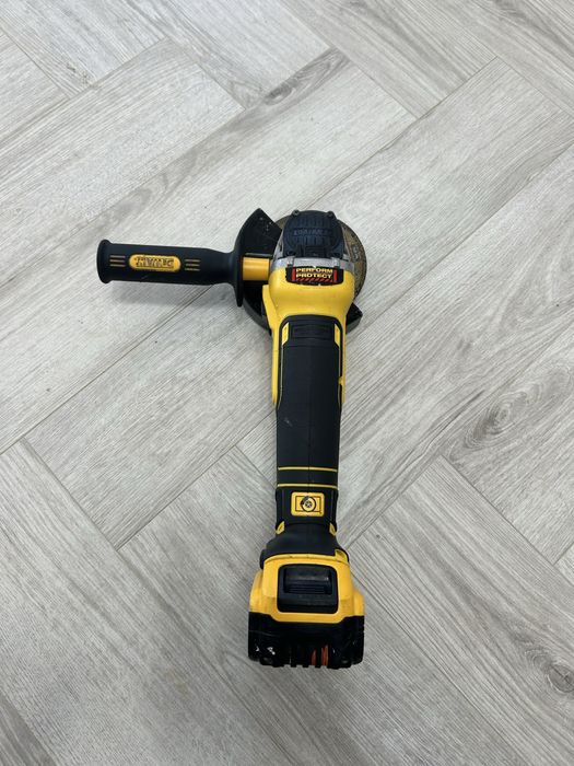 Dewalt DCG 405 flex 18V