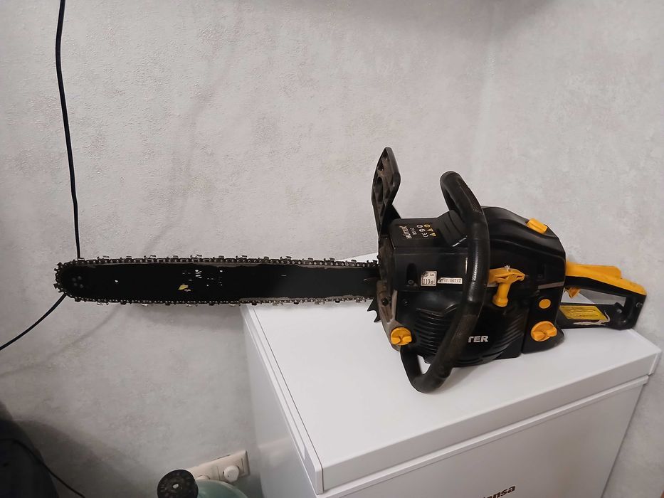 Бензопила Huter б/y
