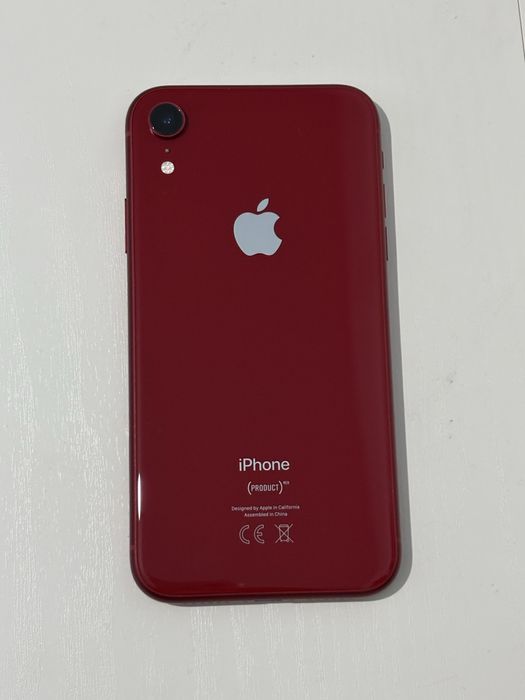 Iphone XR красный