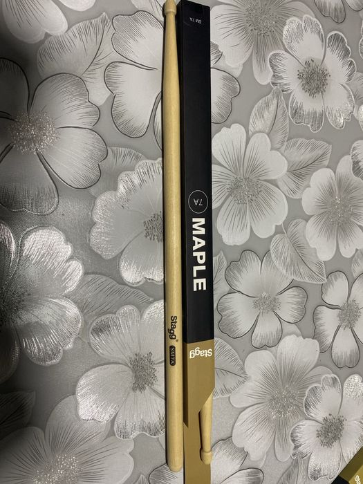 Палки за барабани или рототоми.