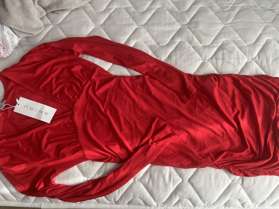 Рокля с етикет