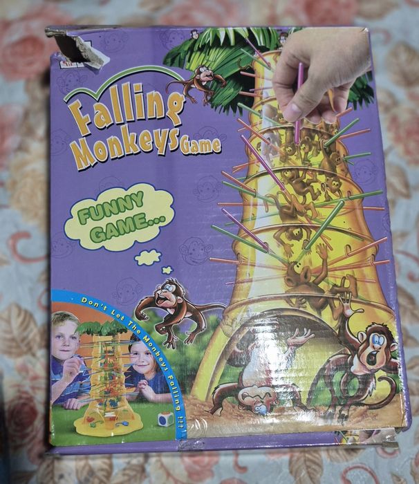 Пъзели,игри, плачещо бебе