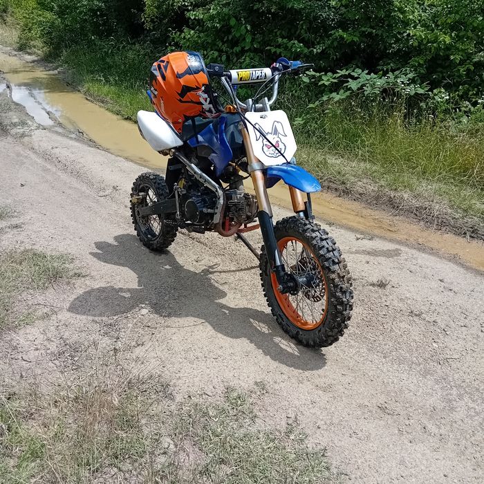 Продавам кросов мотор 125кубика 4тактов