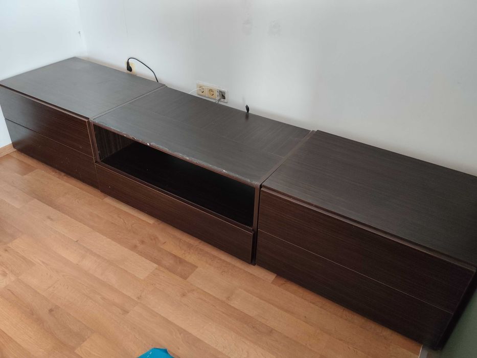 Холски шкафове. За телевизор или съхранение на вещи.