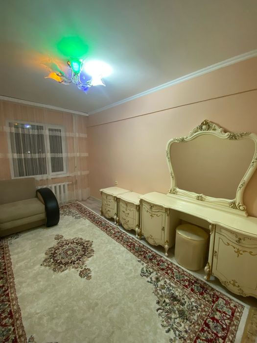 Трехкомнатная. Семь спальных мест.