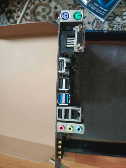 Материнская плата gigabyte