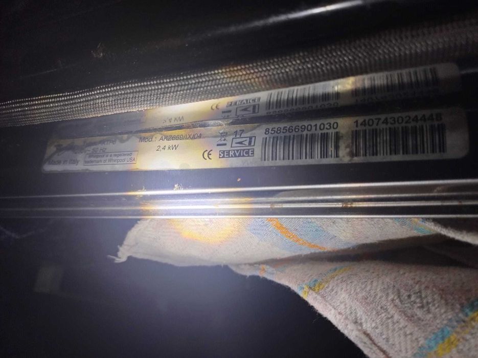 cuptor  Whirlpool AKZ 669/IX/04