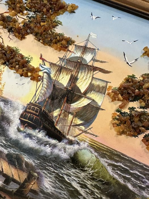 Картина с натуральным янтарём