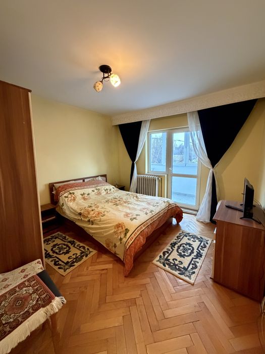 Apartament 2 camere, Zona Tolstoi, decomandat, 2 balcoane