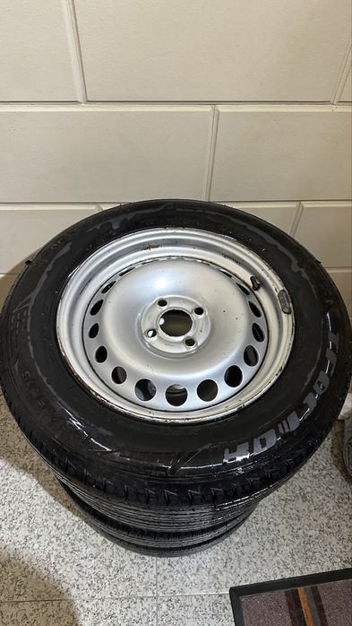 Шины с дисками комплект 4/100