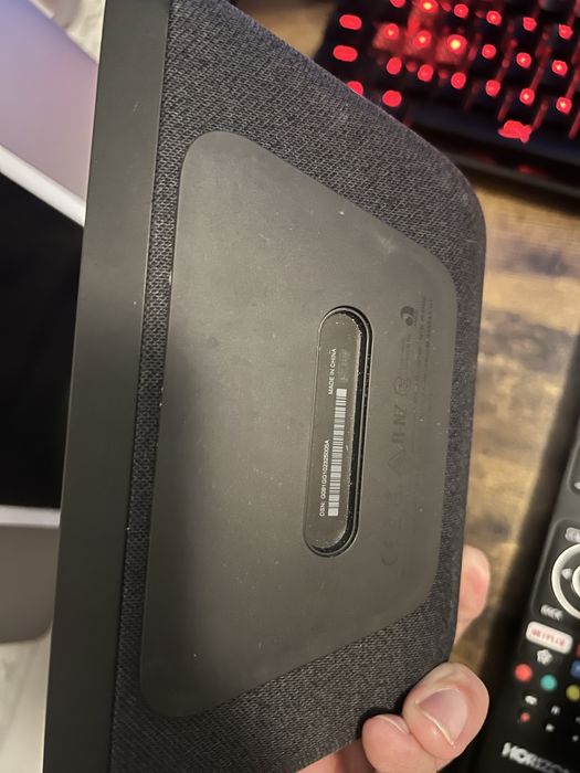 Boxa cu display Amazon