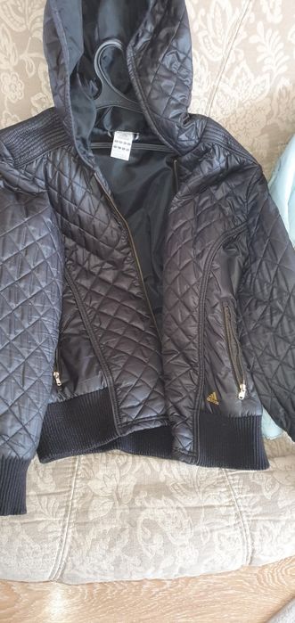 Продам женские куртки, пуховики 50-52р-р