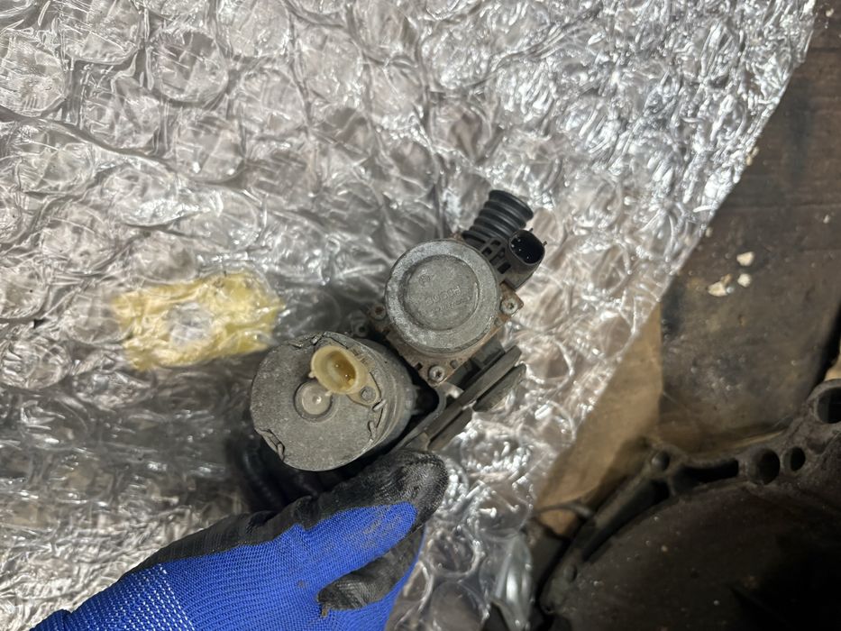 Bmw e46 1.8i Клапан Парно