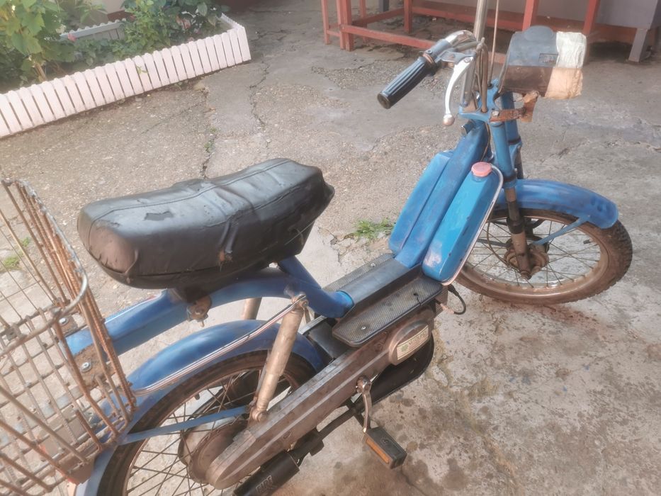 Piaggio Bravo cu carte RAR