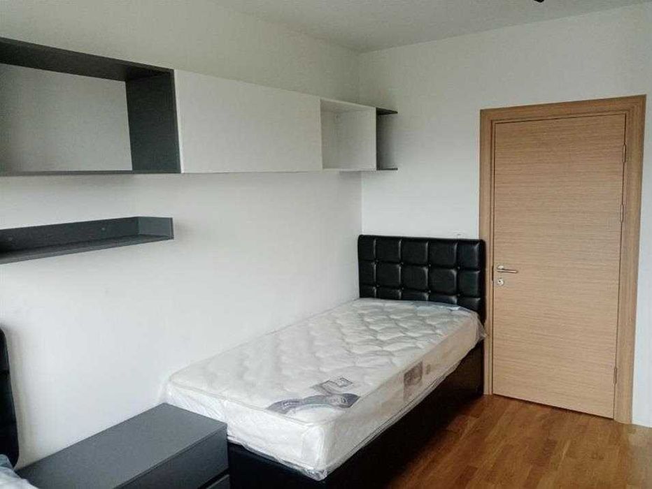 Дава се под наем Двустаен апартамент в Бургас, Изгрев - 53 кв.м за 204 € - Снимка #3