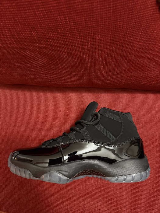 NOU: nike air jordan 11 retro cap and gown - Marimea 42
