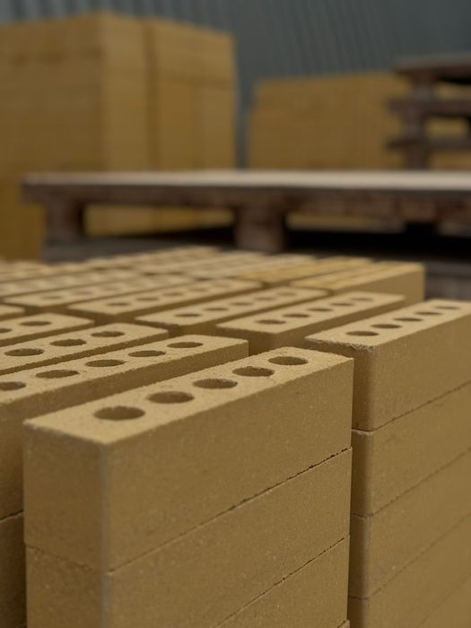 Кирпич облицовочный 90 тенге