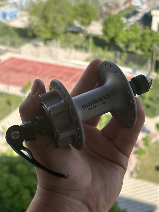Передняя втулка Shimano DEORE