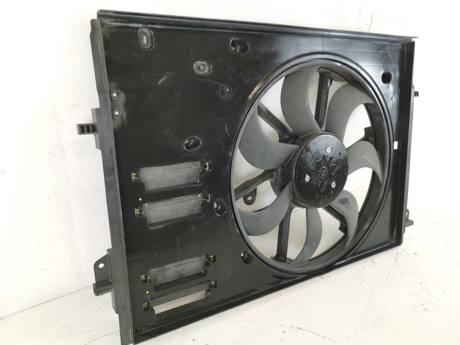 Електровентилатор Радиатор Рено Каджар 1 / Renault Kadjar 1 Оригинален