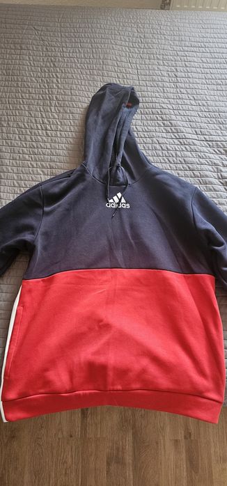 Оригинален Adidas суичър - почти нов купуван за 300лв