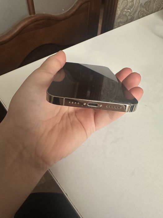 Продам iphone 12 pro max