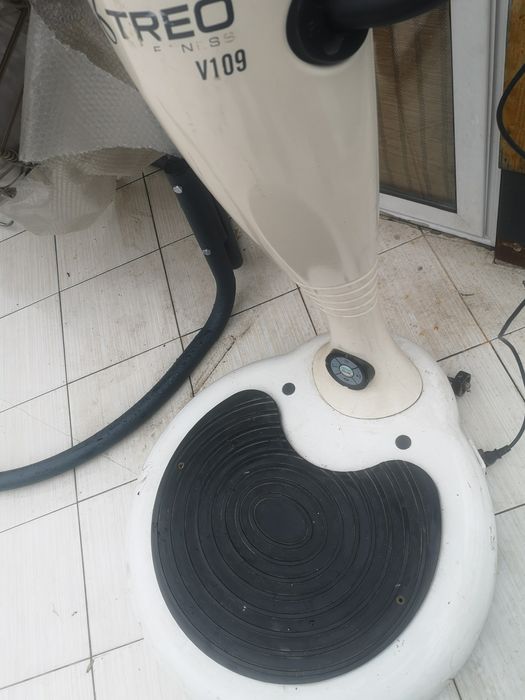 Фитнес Уред Treo V109 Vibration Plate