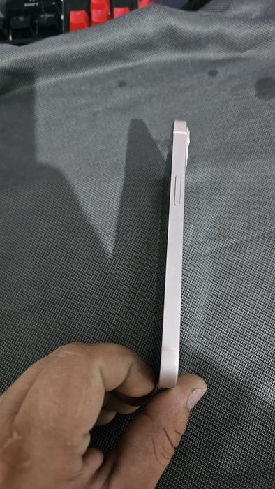Продам iPhone 13 128гб