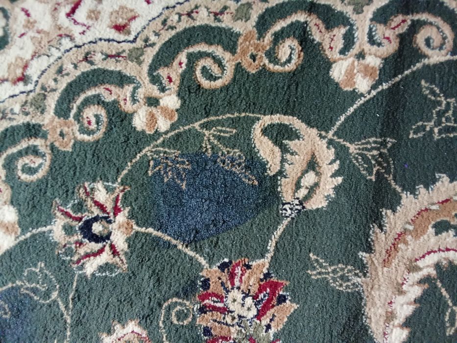 Продам ковры б/у.