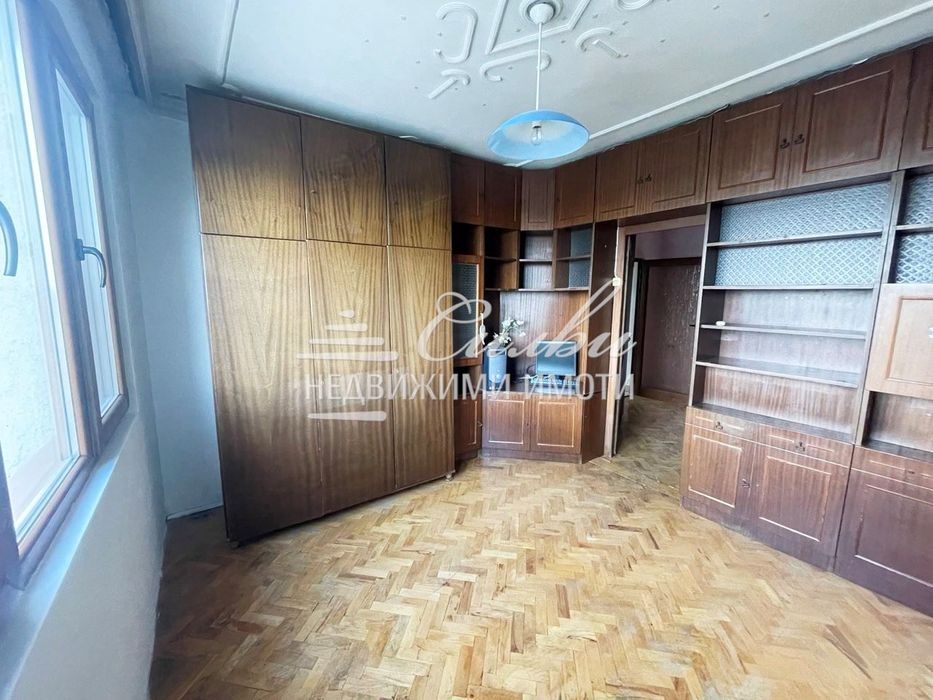 Двустаен ТУХЛЕН апартамент - кв. Пазара!