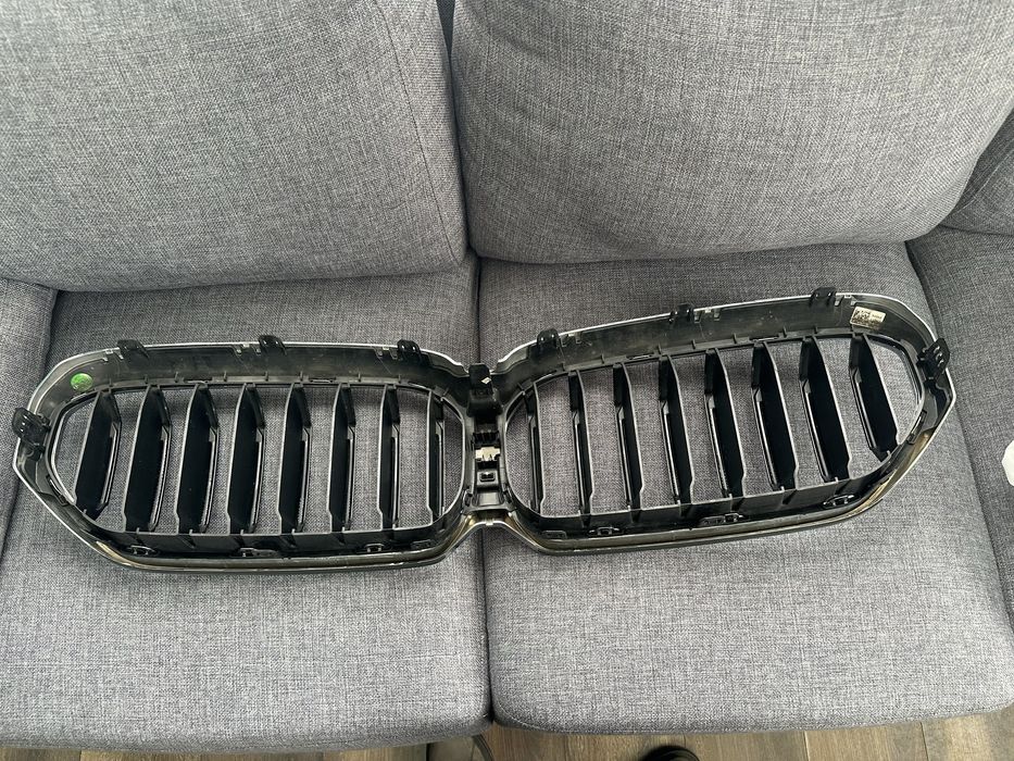 Бъбрек за BMW 5 G30 LCI