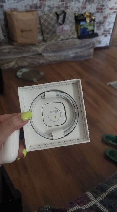 Наушники Apple AirPods Pro белый