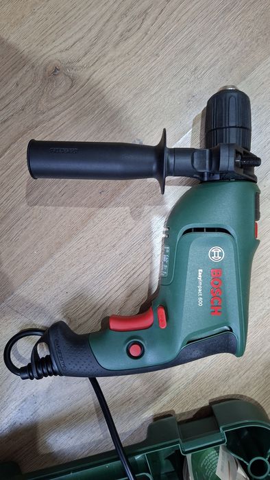 Bormașină Bosch easyimpact 600w, 3000 rpm, percuție
