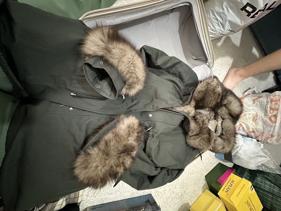 Парка , зимняя куртка теплая