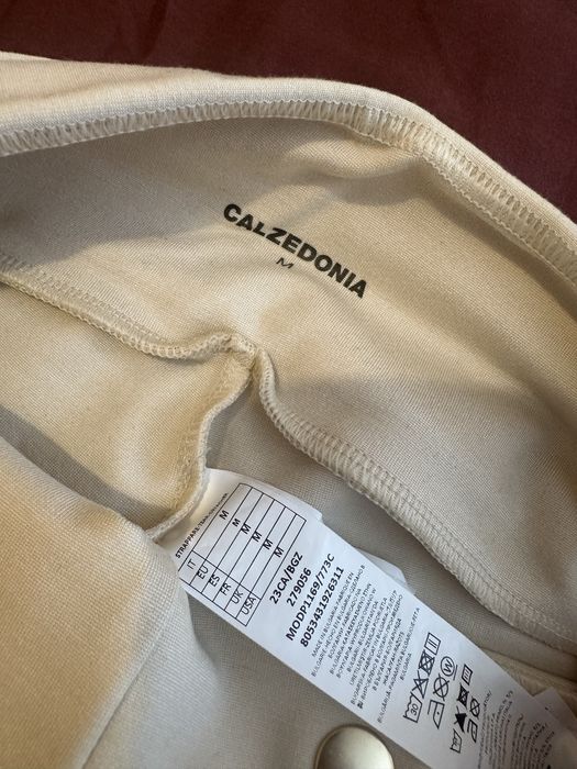 Клин Calzedonia