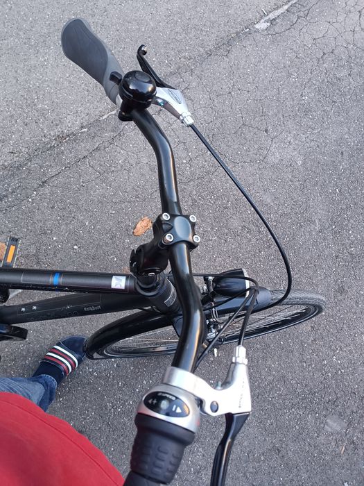 Vând două biciclete