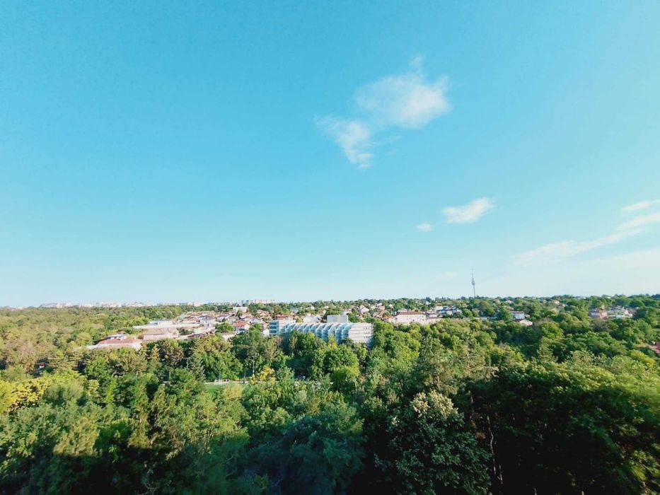 Продава се Двустаен апартамент в Добрич, Център - 68 кв.м за 1013 €/кв.м - Снимка #8