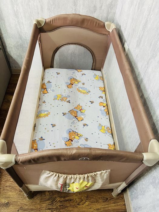 Продам кровать манеж