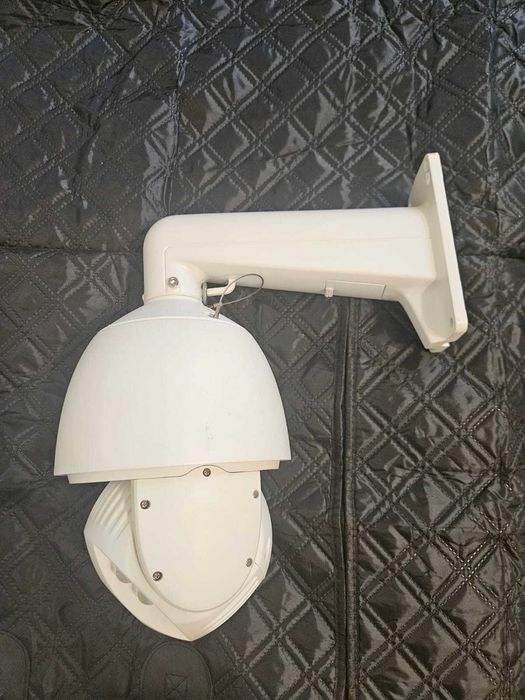 Camera video Hikvision Ds-2DE7330iw-ae SpeedDome 360" poe