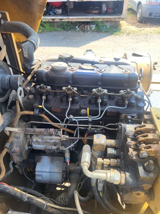 Vând motostivuitor CATERPILLAR diesel